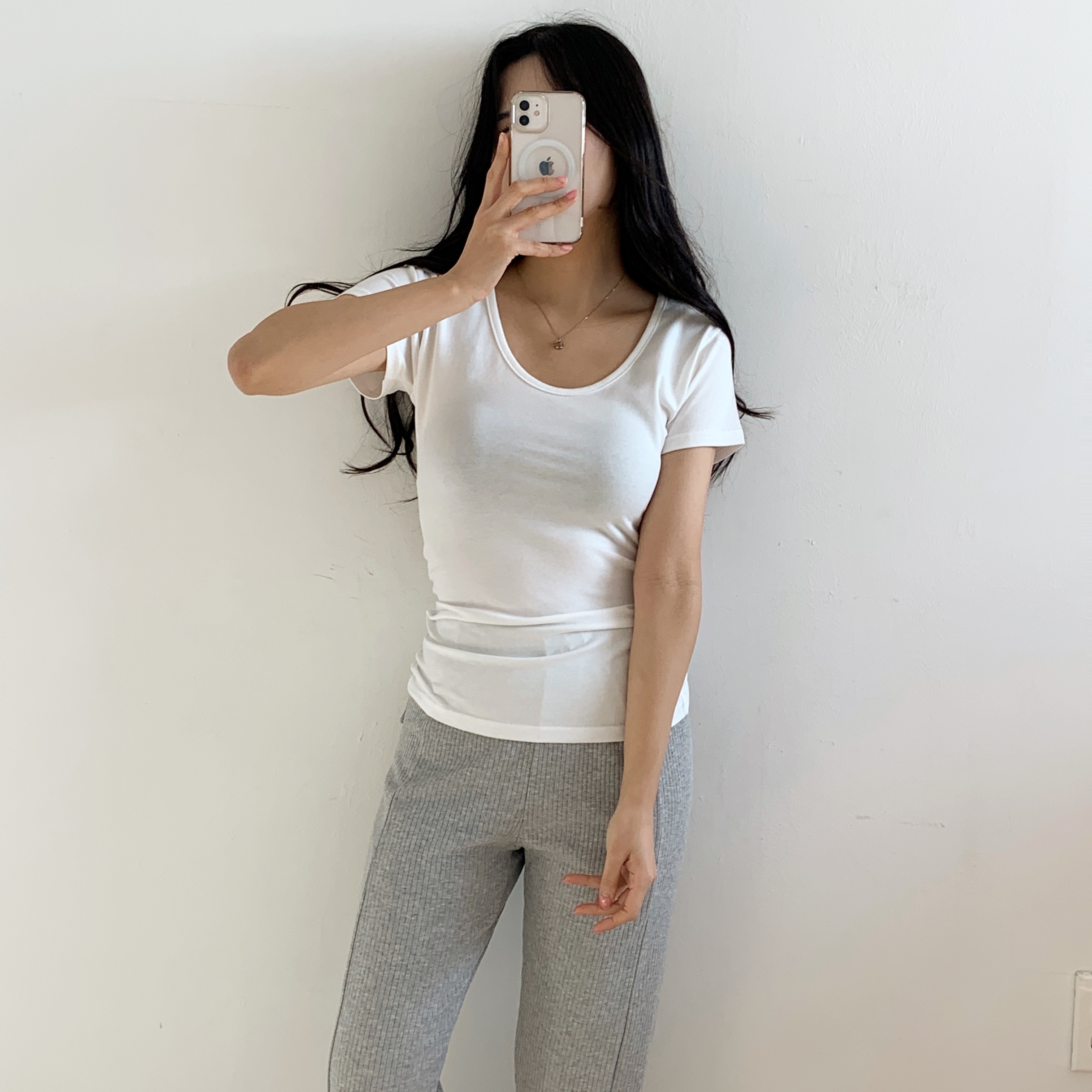 モダール混Uネック半袖スリムTシャツ | 詳細画像3