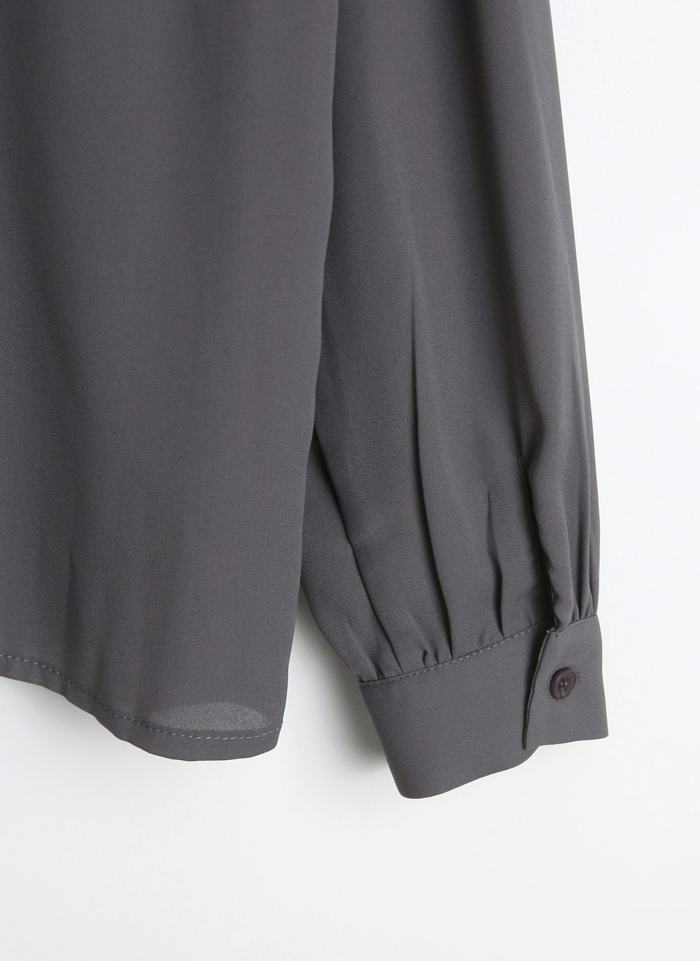 エコパールカットアウトカラーブラウス | 詳細画像20