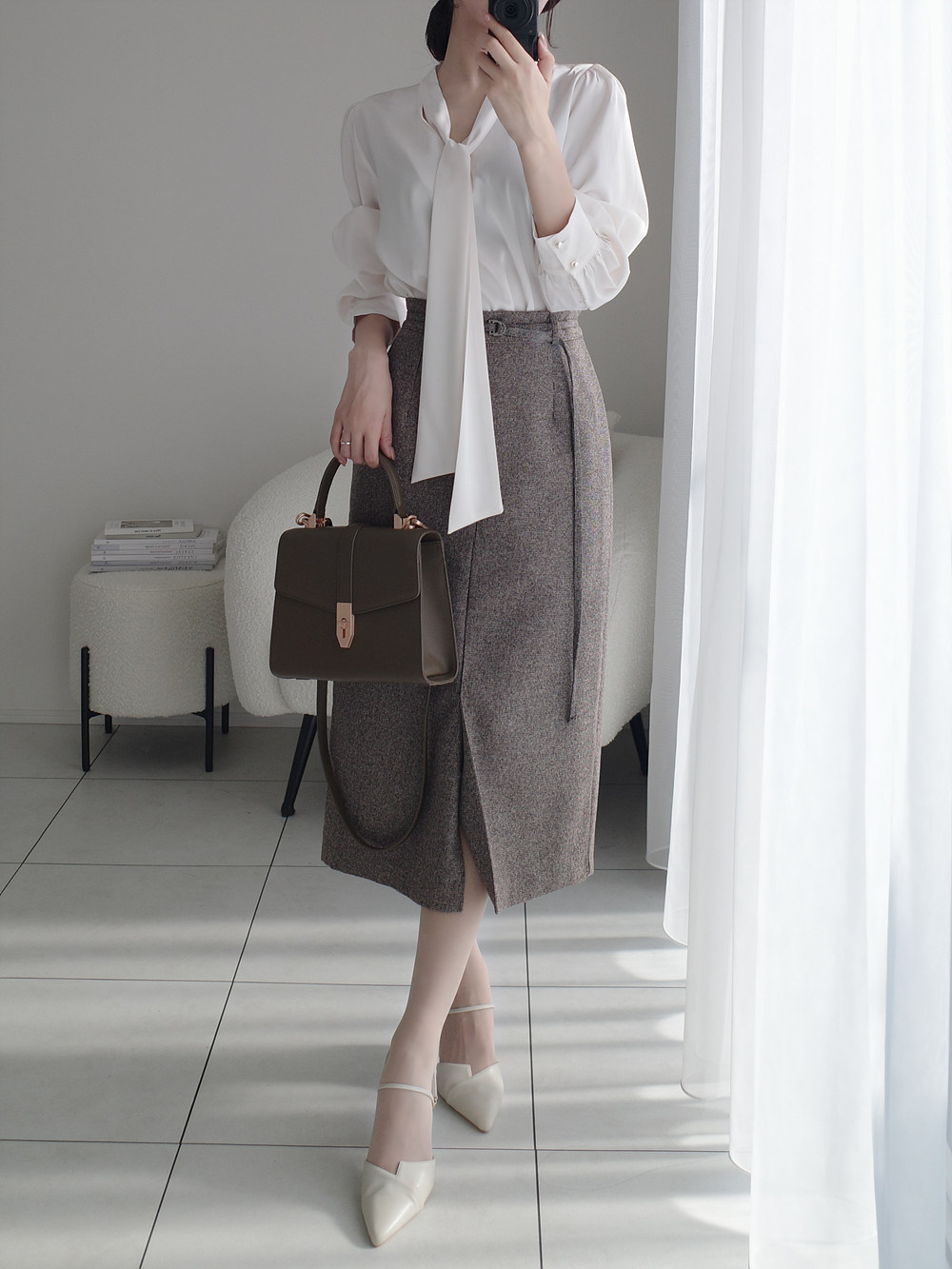 ボウタイVネックパフブラウス | 詳細画像12