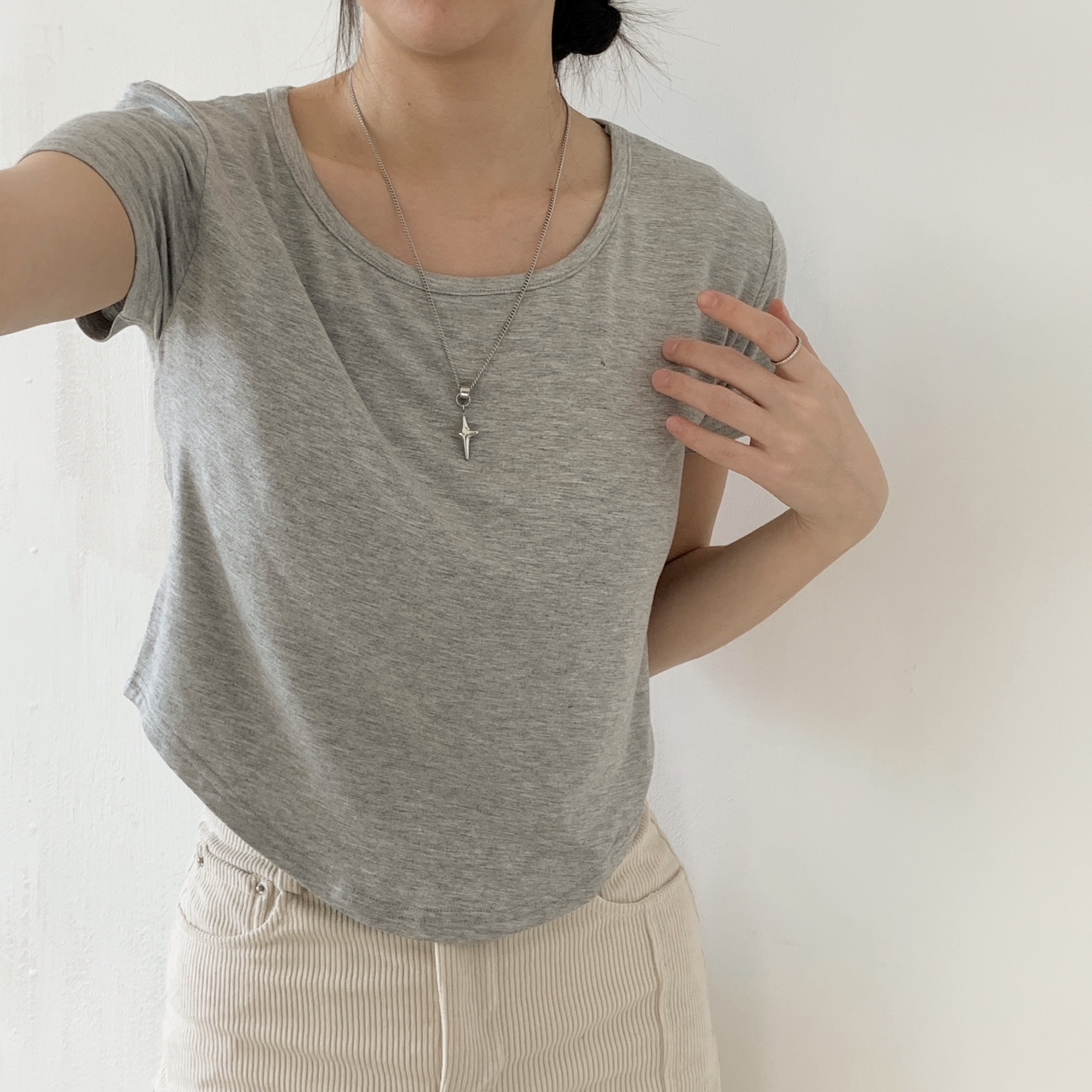 ラウンドへムクロップド半袖Tシャツ | 詳細画像15