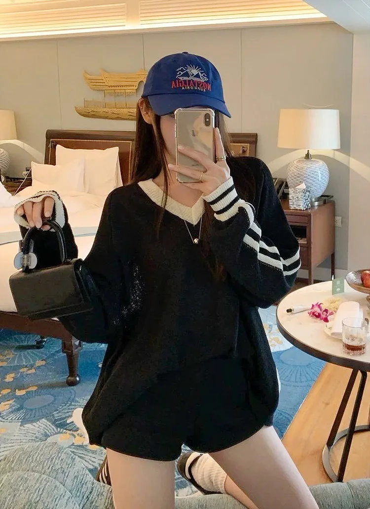 Vネック配色ラインルーズニット | 詳細画像1