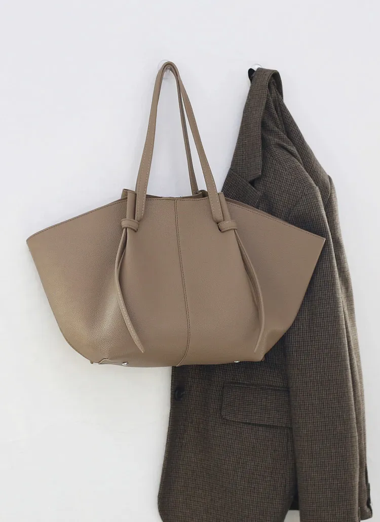 ★중지(https://isole.jp/collections/timeless/products/tote-0028) | whosbag | 詳細画像1