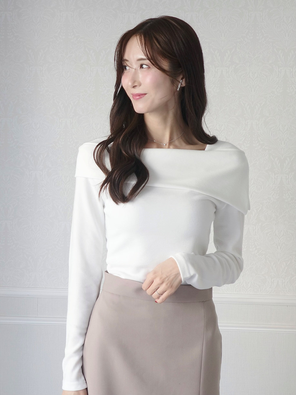 オフショル風スリム長袖Tシャツ | 詳細画像3