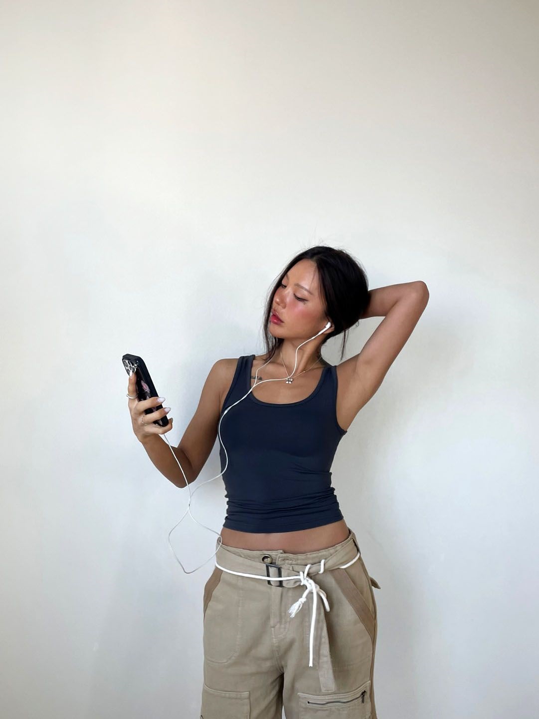 Uネックスリムタンクトップ | 詳細画像11