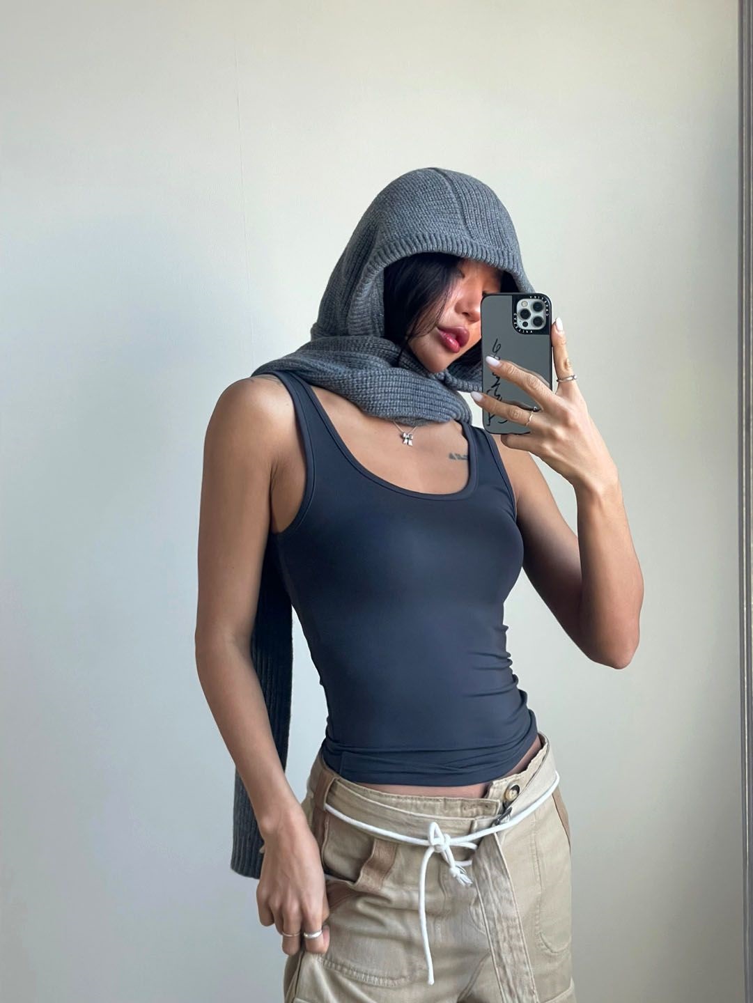 Uネックスリムタンクトップ | 詳細画像13