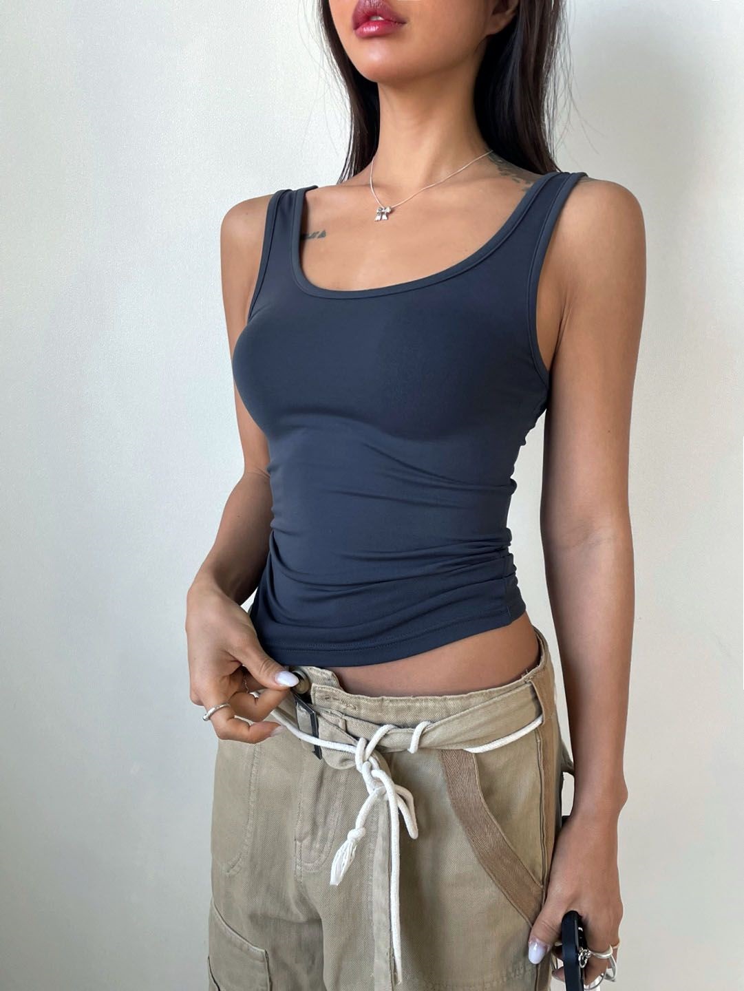 Uネックスリムタンクトップ | 詳細画像14