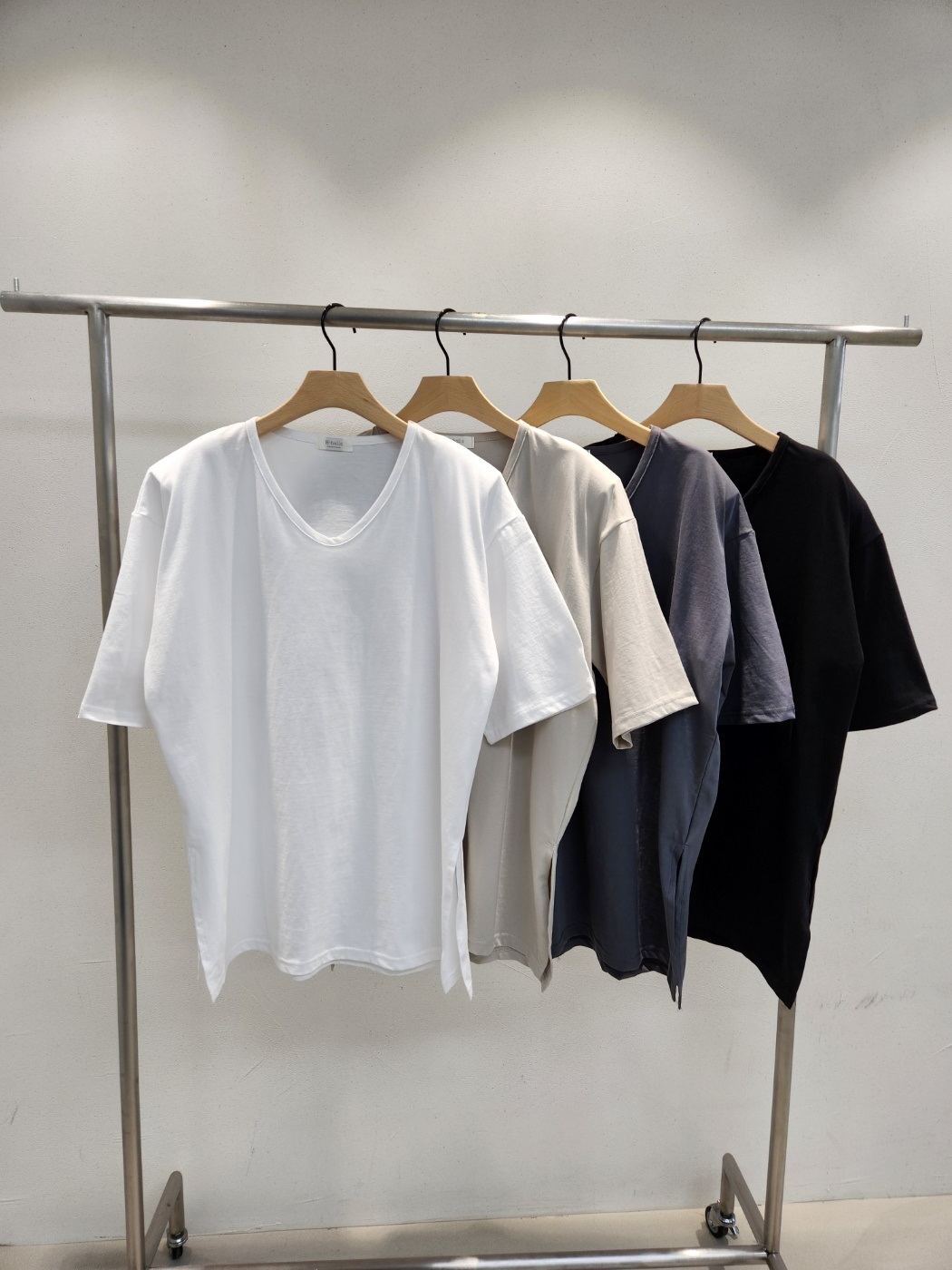 ショルダーパッドUネックスリットボクシーTシャツ | 詳細画像7