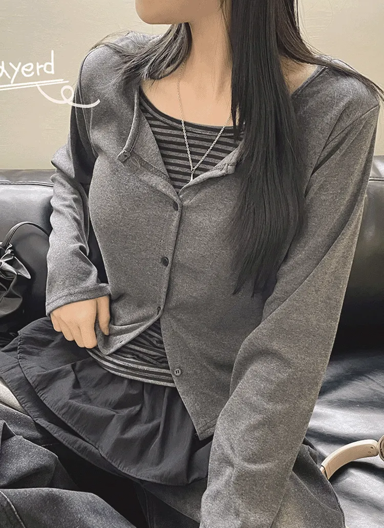 ボーダーキャミレイヤードボタンTシャツ | withhuilin | 詳細画像1