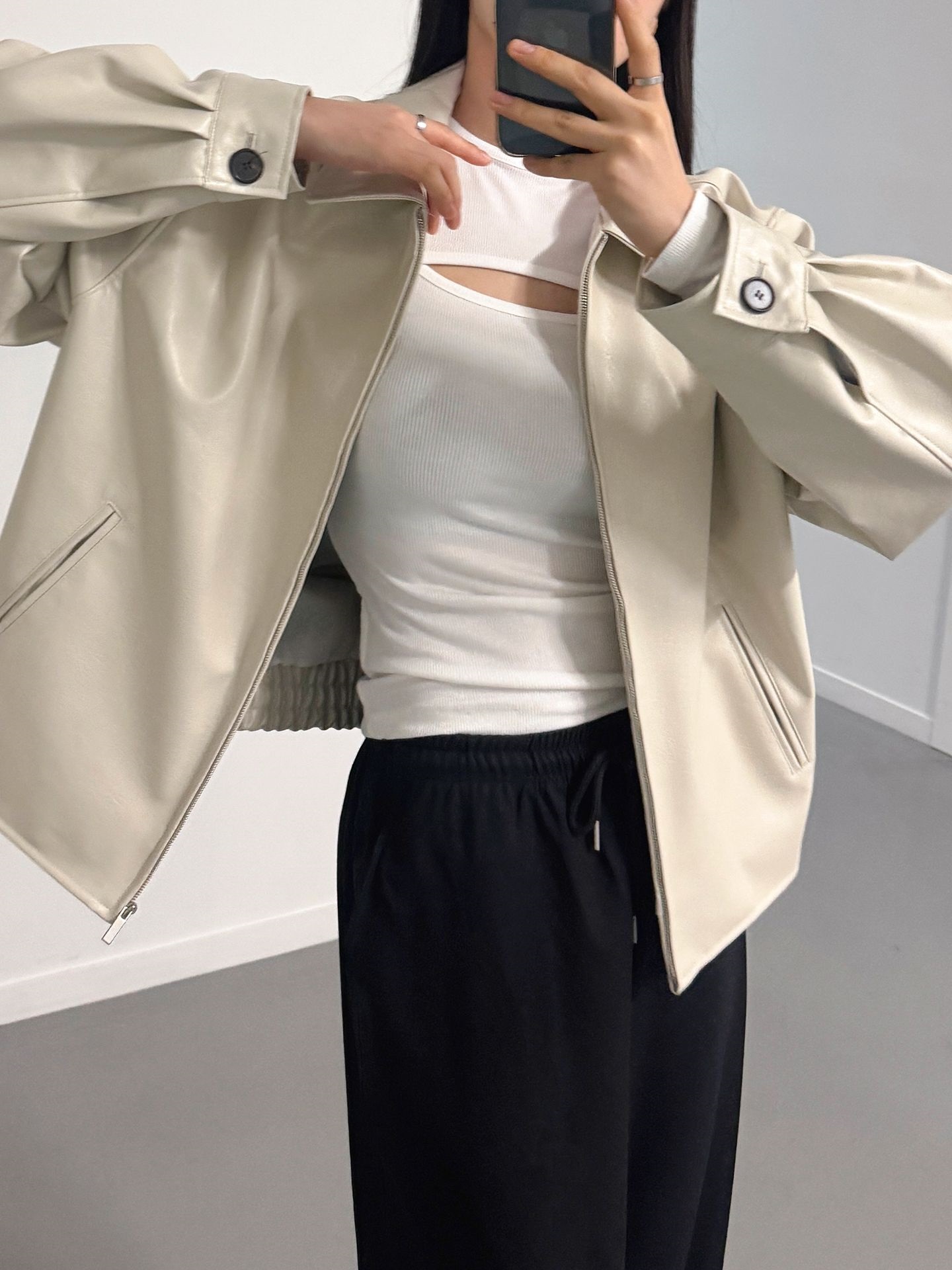 レザー調バックゴムカラージャンパー | 詳細画像13