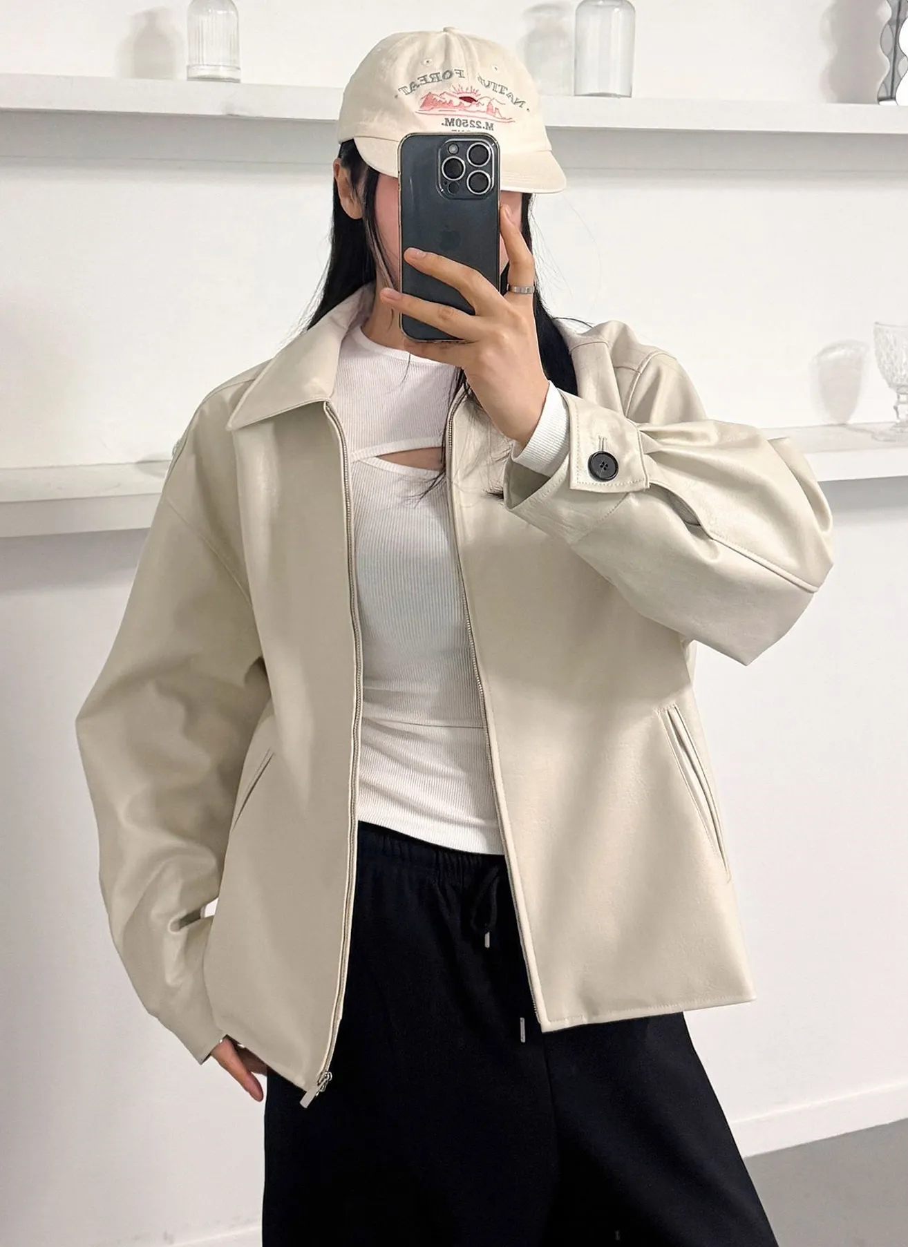 レザー調バックゴムカラージャンパー | 詳細画像1