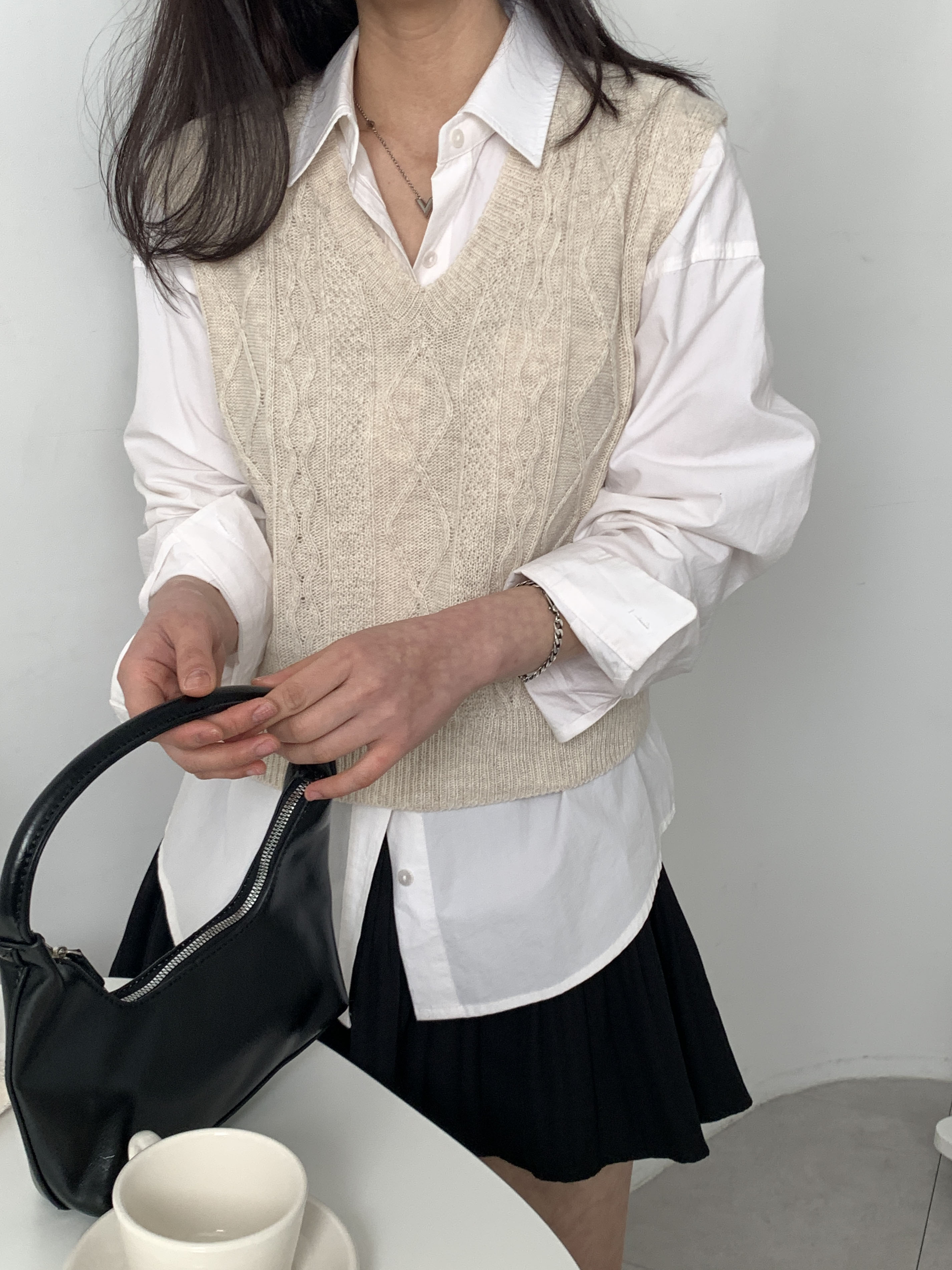 Vネックダイヤケーブルニットベスト | 詳細画像4