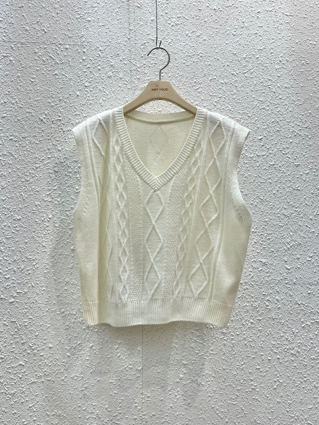 Vネックダイヤケーブルニットベスト | 詳細画像15