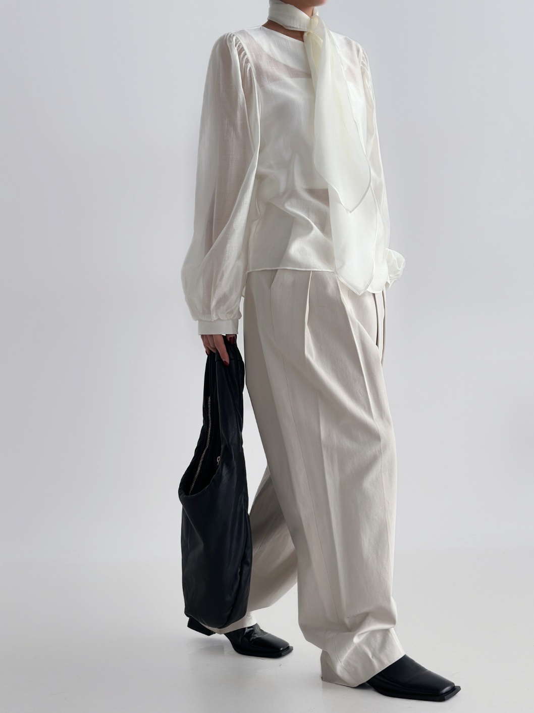 スカーフ付シルキーシアーパフブラウス | 詳細画像9