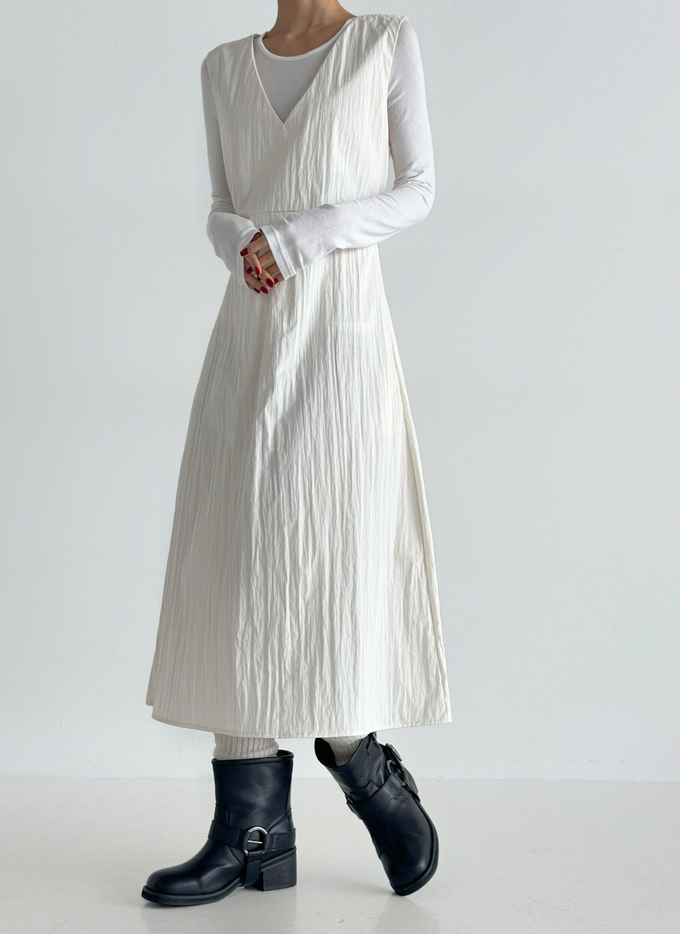 Vネックリボンナイロンノースリワンピース | 詳細画像4