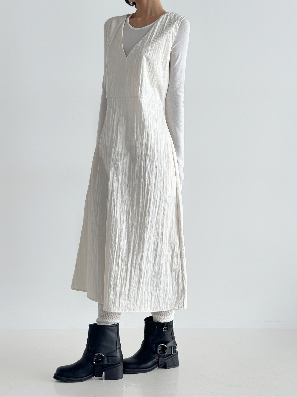 Vネックリボンナイロンノースリワンピース | 詳細画像5