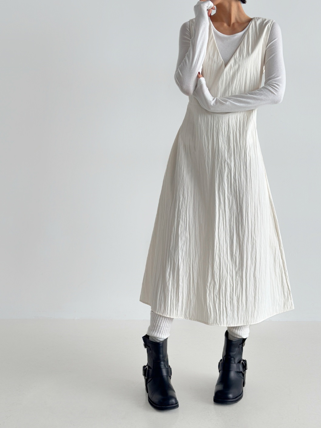 Vネックリボンナイロンノースリワンピース | 詳細画像10