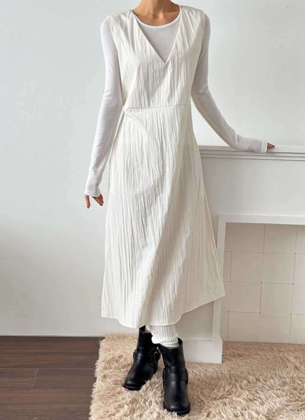 Vネックリボンナイロンノースリワンピース | 詳細画像1