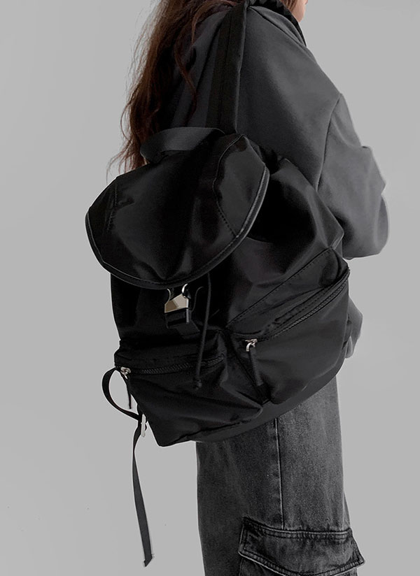 PRADA SPORT ナイロン サイドジップ ミニスカート サイズ42 Prada