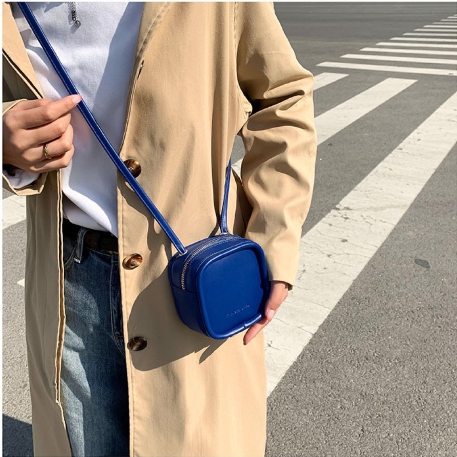 ロゴミニスクエアショルダーバッグ | 詳細画像2