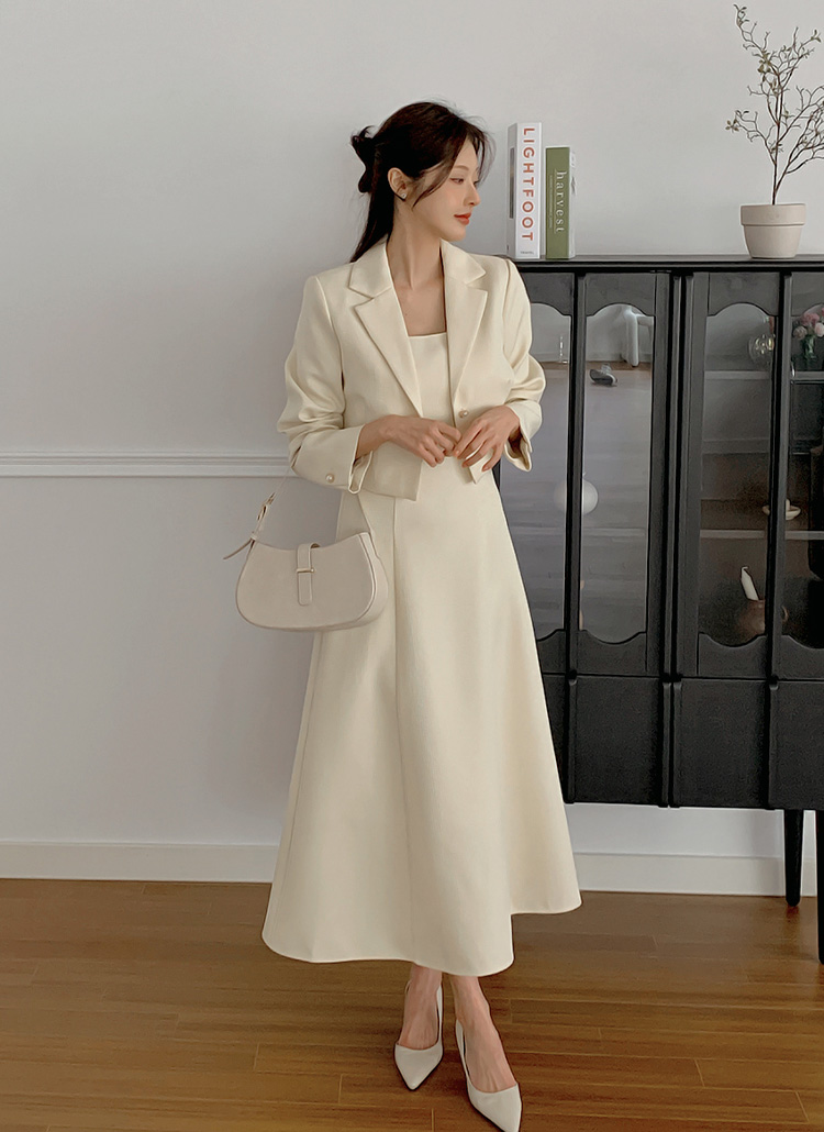 即完売【新品タグ付】eimyistoire ノースリジャケットワンピ Mホワイト ツイードショートジャケット&スクエアノースリフレアワンピースSET