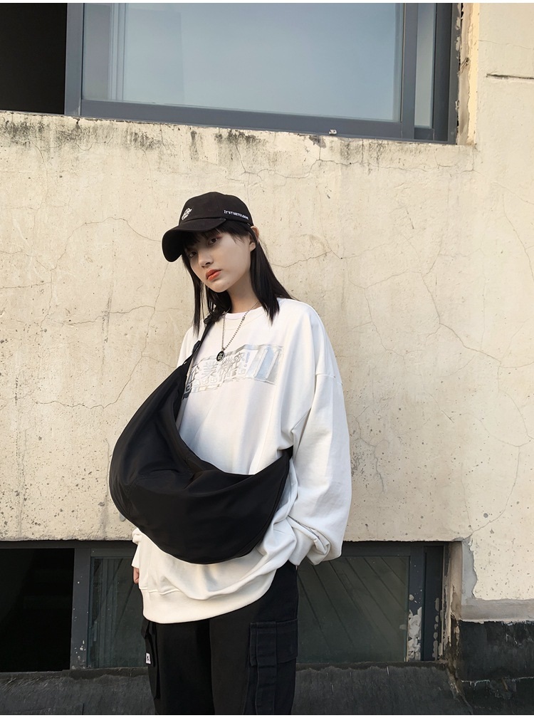 2WAYナイロンハーフムーンバッグ | 詳細画像6