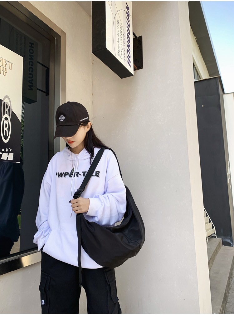 2WAYナイロンハーフムーンバッグ | 詳細画像15