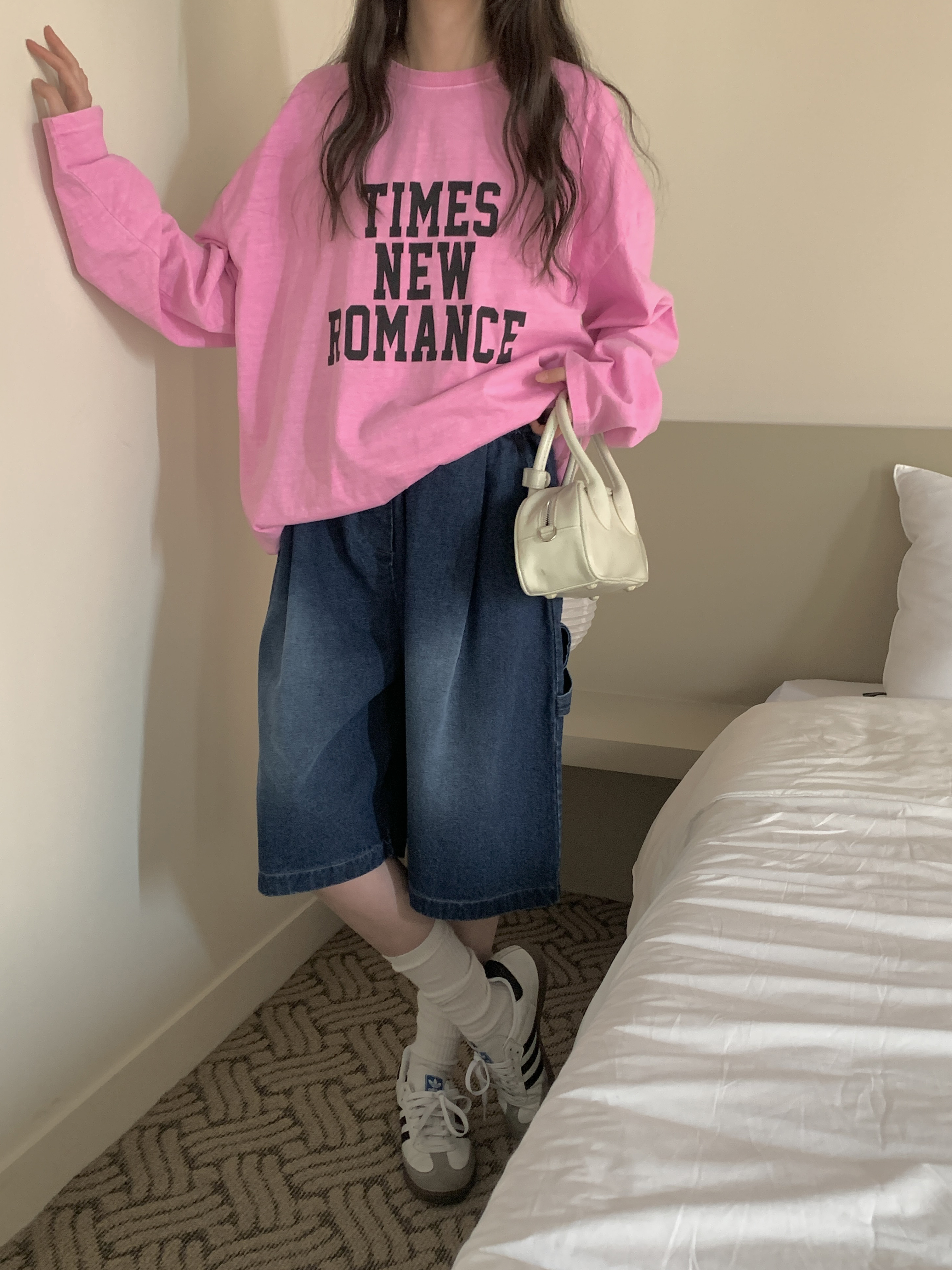 ROMANCEレタリングボクシーTシャツ | 詳細画像2
