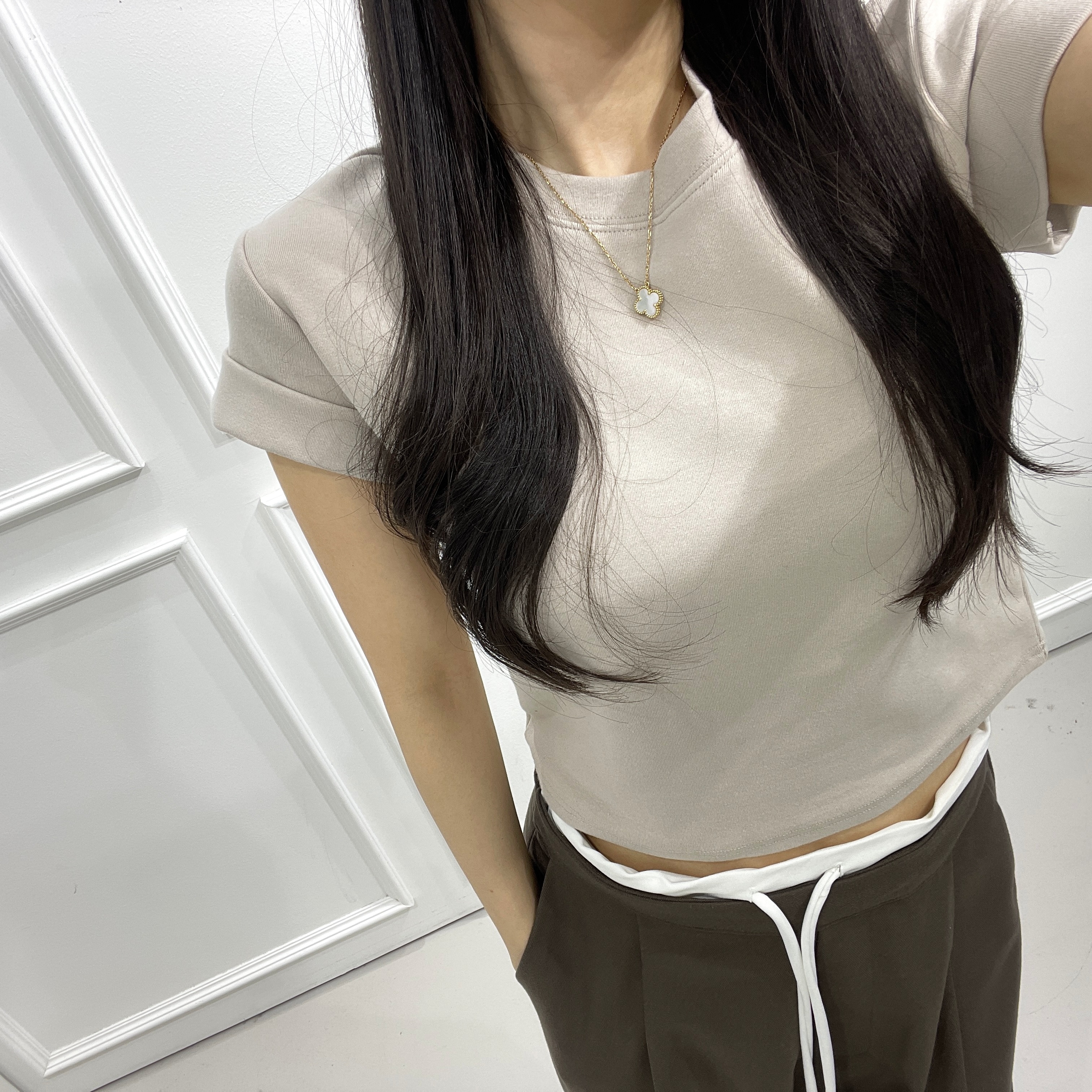 ロールアップ半袖クロップドTシャツ | 詳細画像10