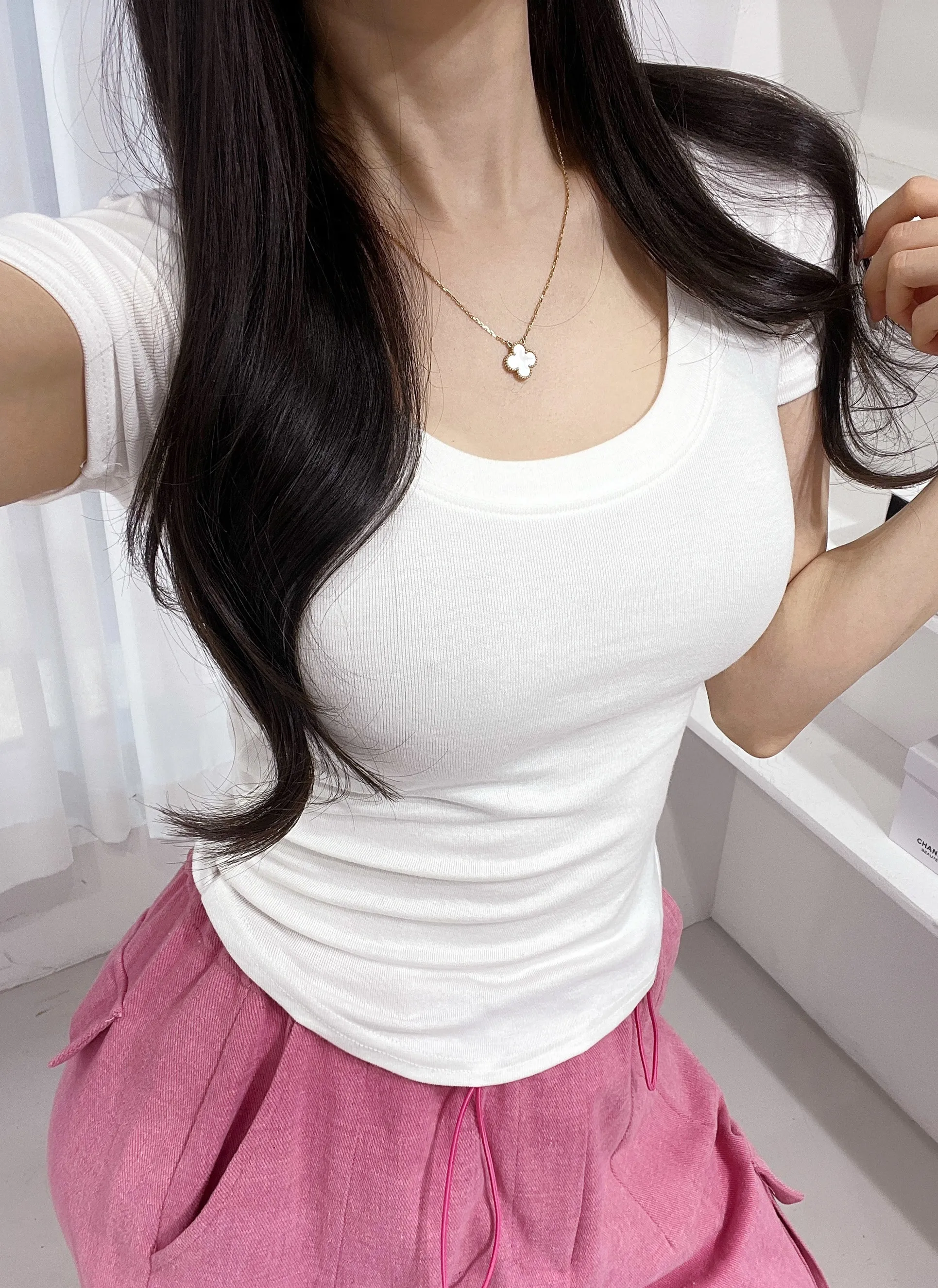 Uネックスリム半袖Tシャツ | 詳細画像1