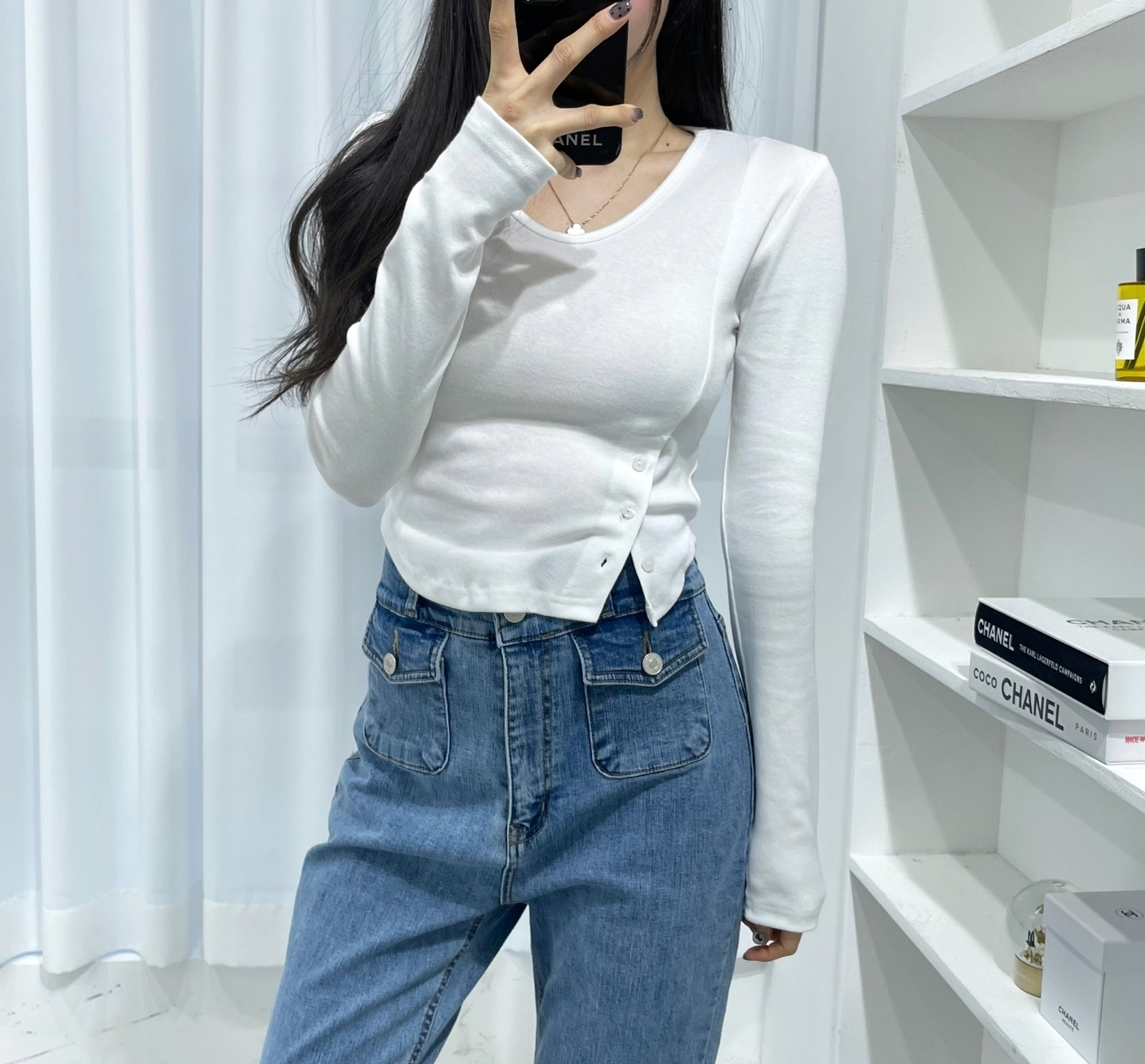 UネックボタンヘムクロップドTシャツ | 詳細画像3