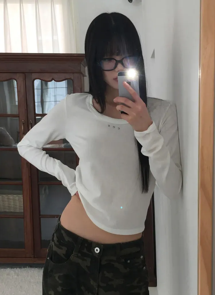 スタッズUネックTシャツ | WONDERWONDER | 詳細画像1