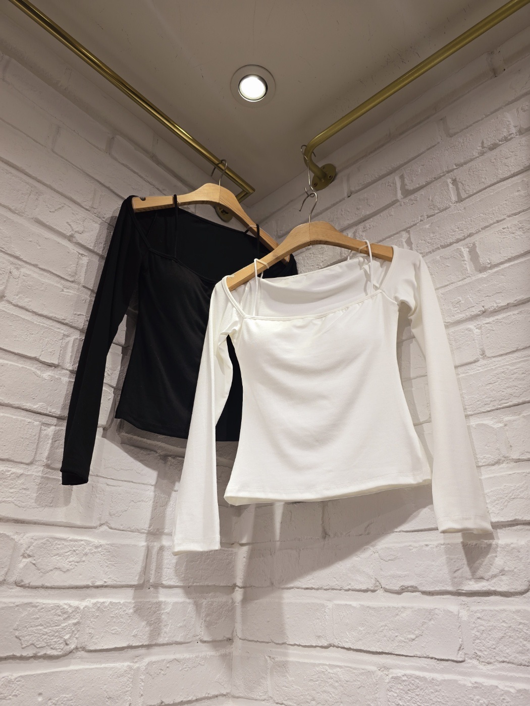 ストラップオフショルスリムTシャツ | 詳細画像8