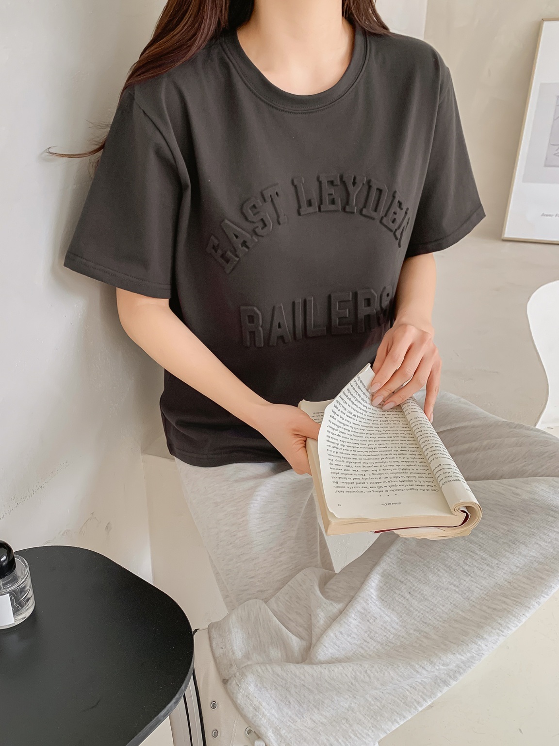 エンボスロゴ半袖Tシャツ | 詳細画像15