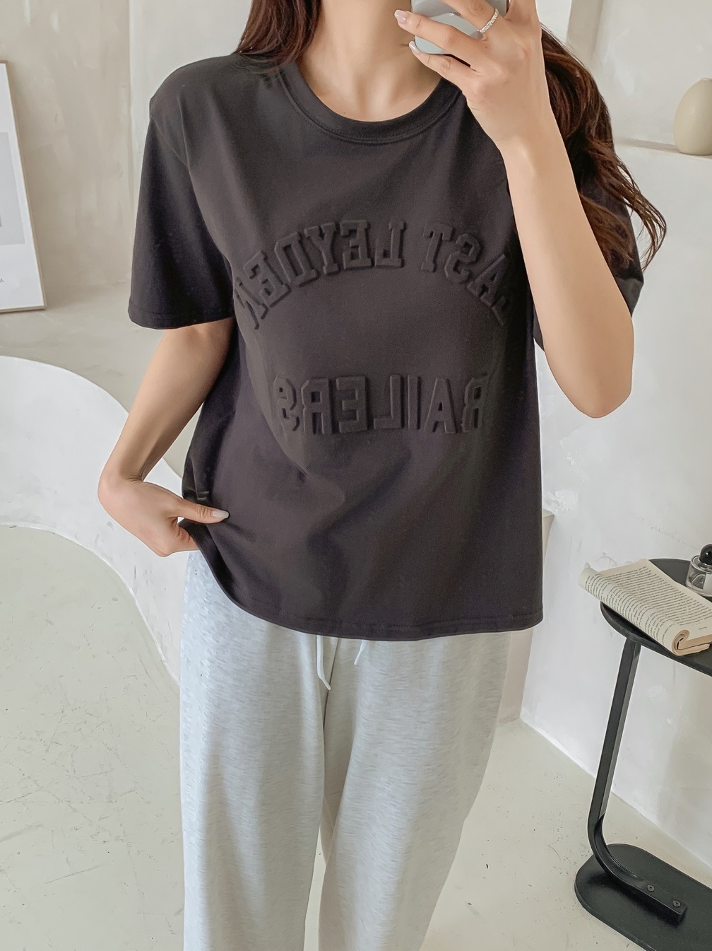 エンボスロゴ半袖Tシャツ | 詳細画像19