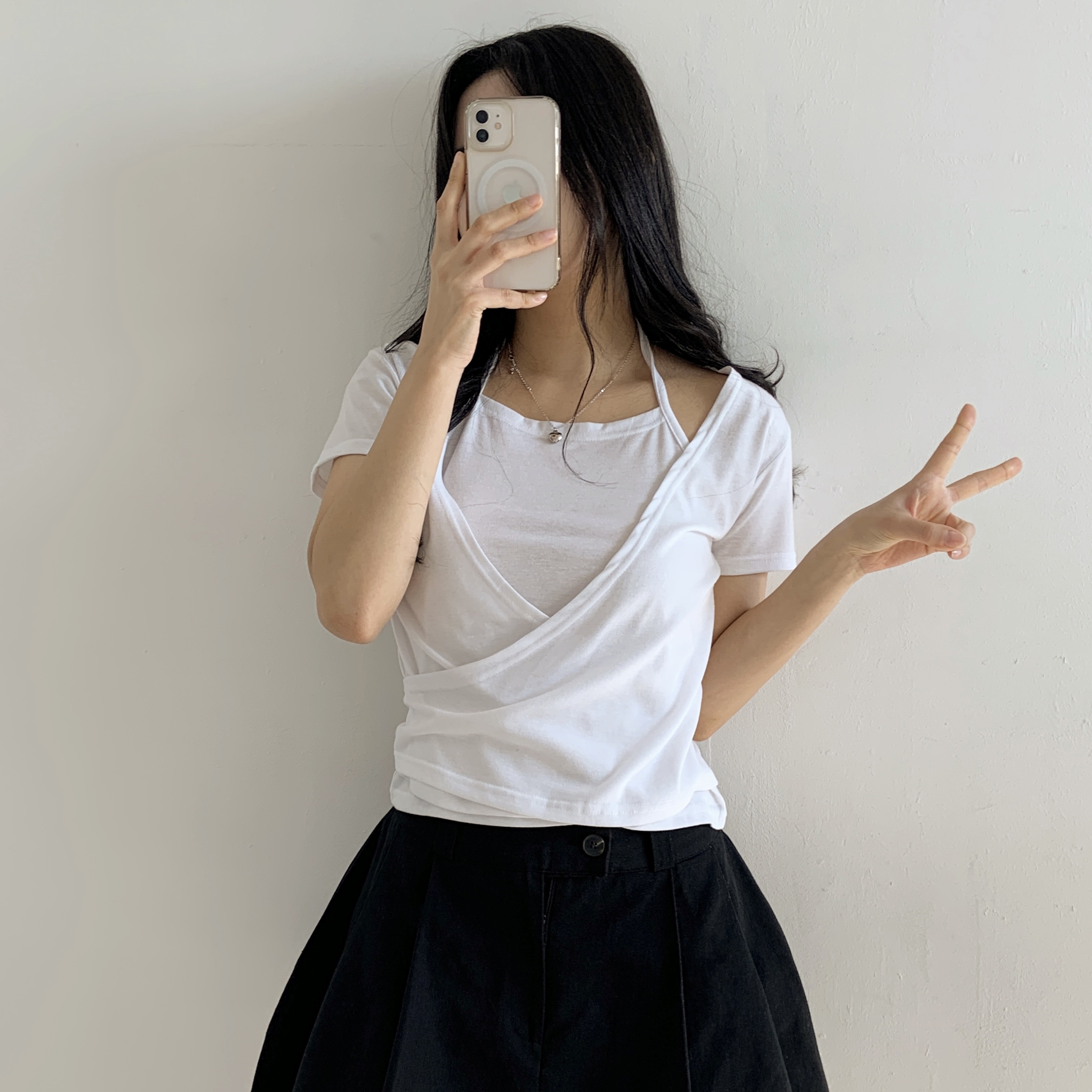 ホルターネックドレープラップ半袖Tシャツ | 詳細画像16