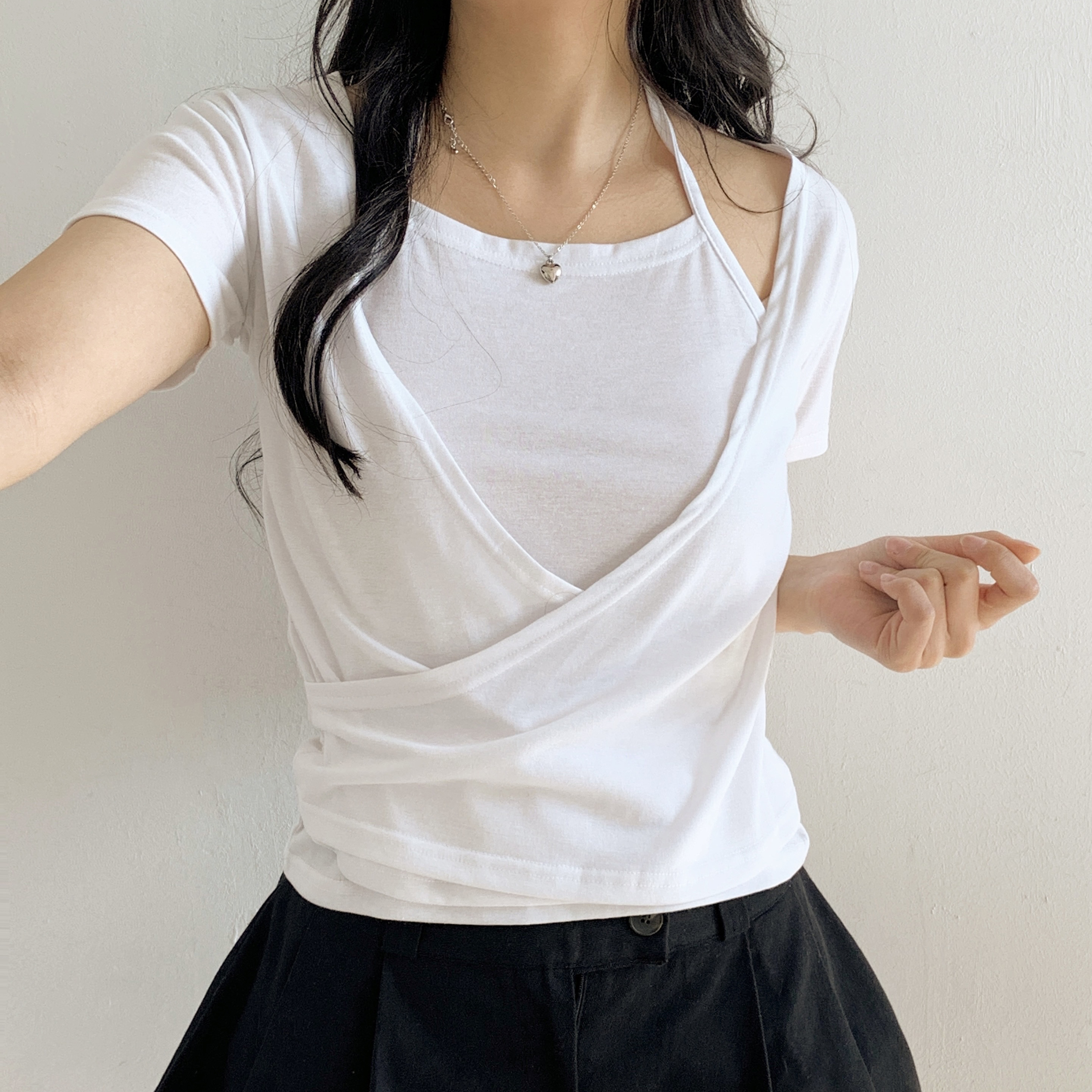 ホルターネックドレープラップ半袖Tシャツ | 詳細画像13