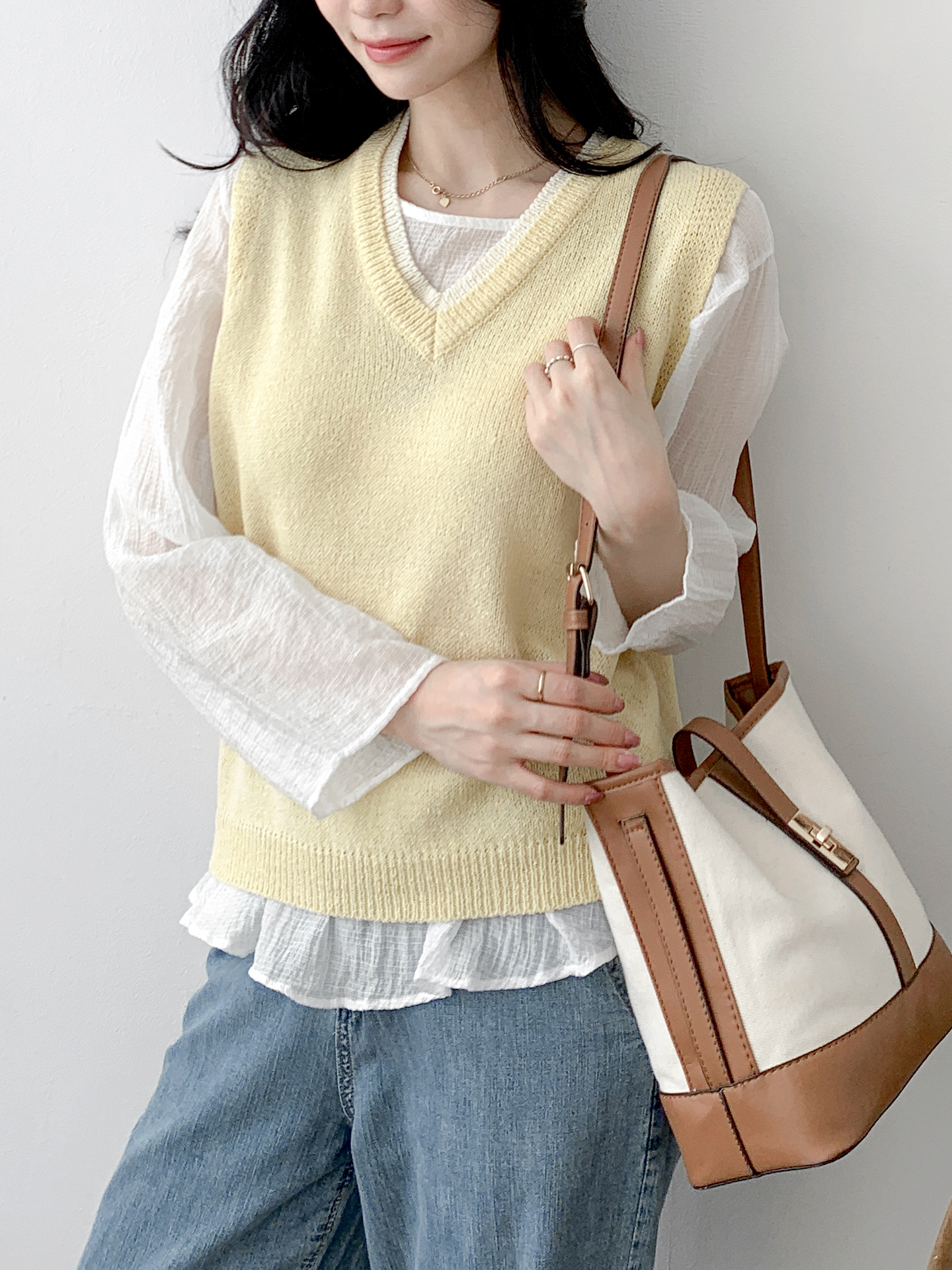 配色レイヤード風Vネックニットベスト | 詳細画像9