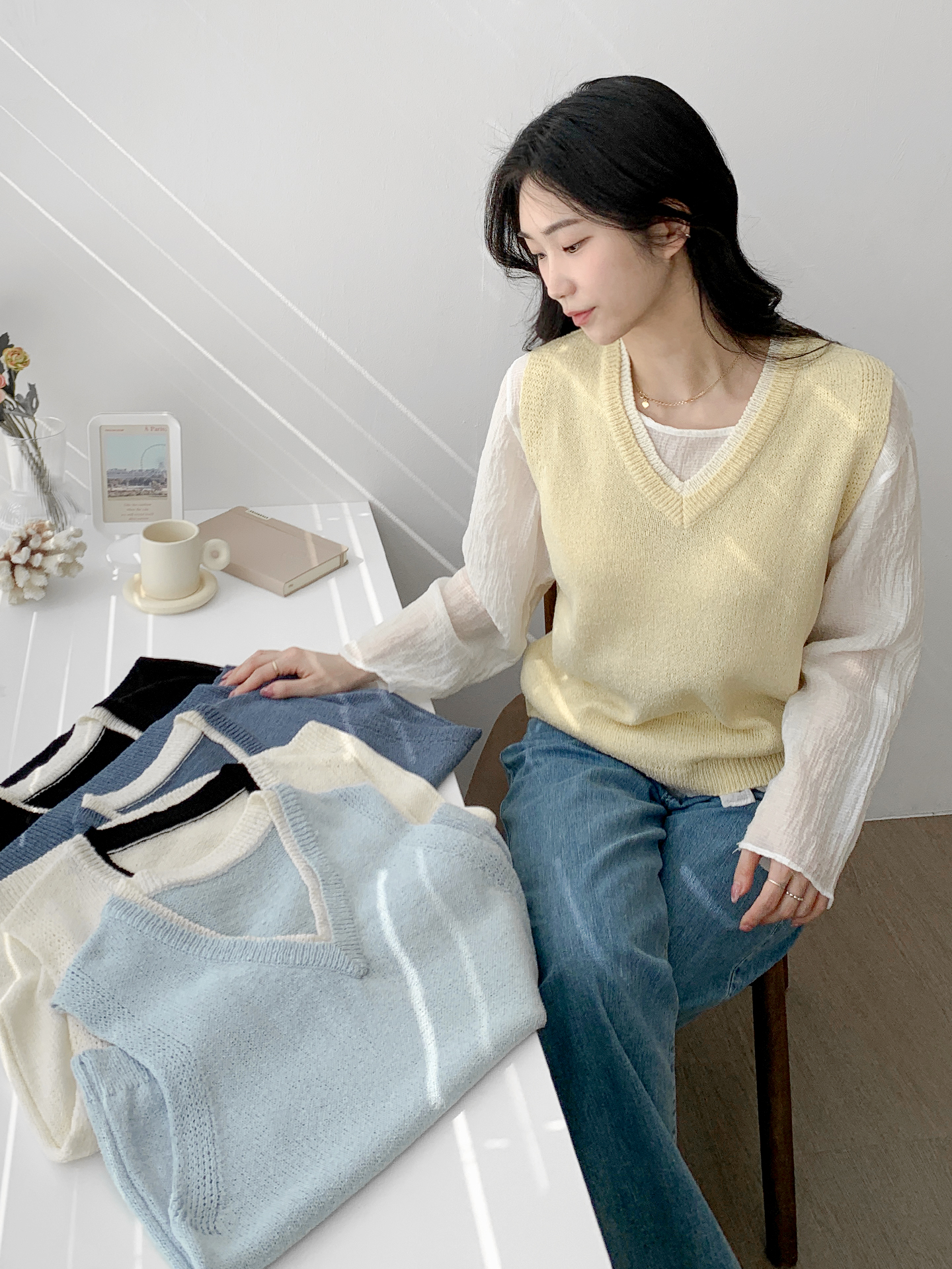 配色レイヤード風Vネックニットベスト | 詳細画像15