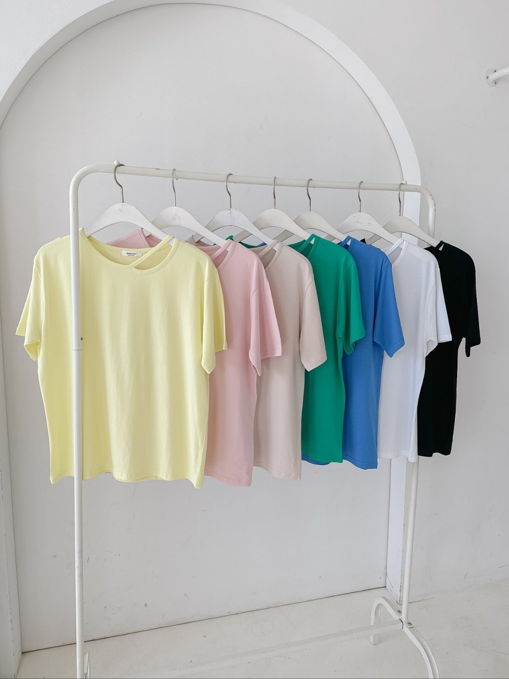 カットアウトネック半袖Tシャツ | 詳細画像19