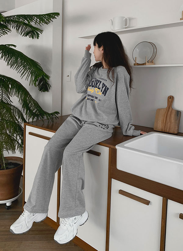 「♡pippi♡ 専用」新品未使用 moschino スウェット 上下セット5A BROOKLYNボクシースウェット&ワイドパンツSET | レディース