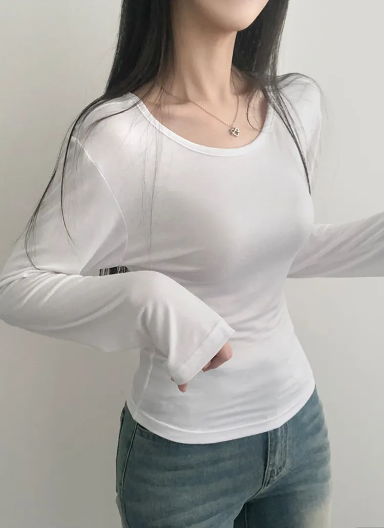 スリムUネックTシャツ | lilisense | 詳細画像1