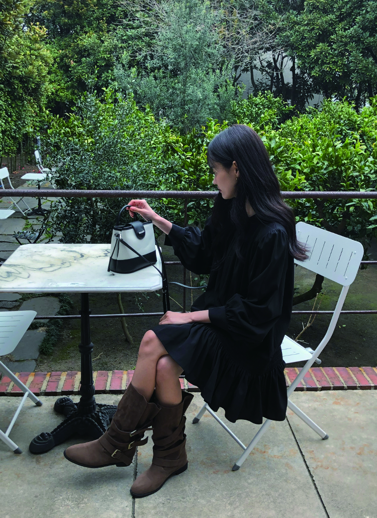 ★REISS Dorethea フローラルボタンスルーミニ 上質ワンピ★ ラウンドネックボタンシャーリングミニワンピース | レディース