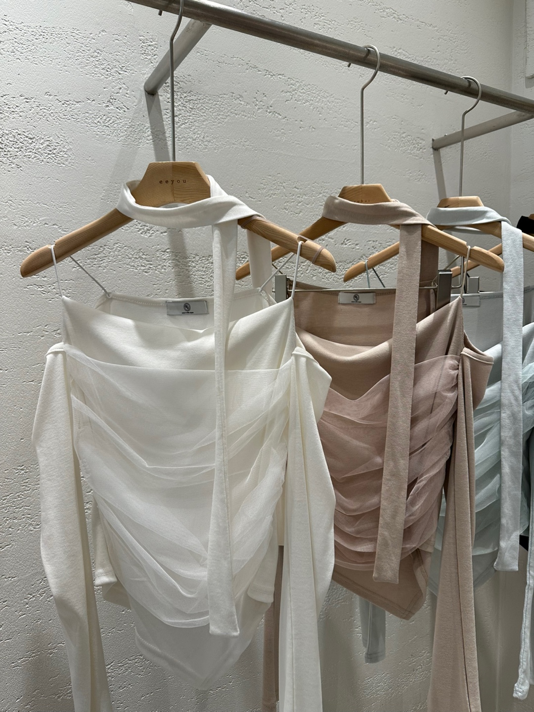 ストラップ付ドレープシフォンオフショルTシャツ | 詳細画像19