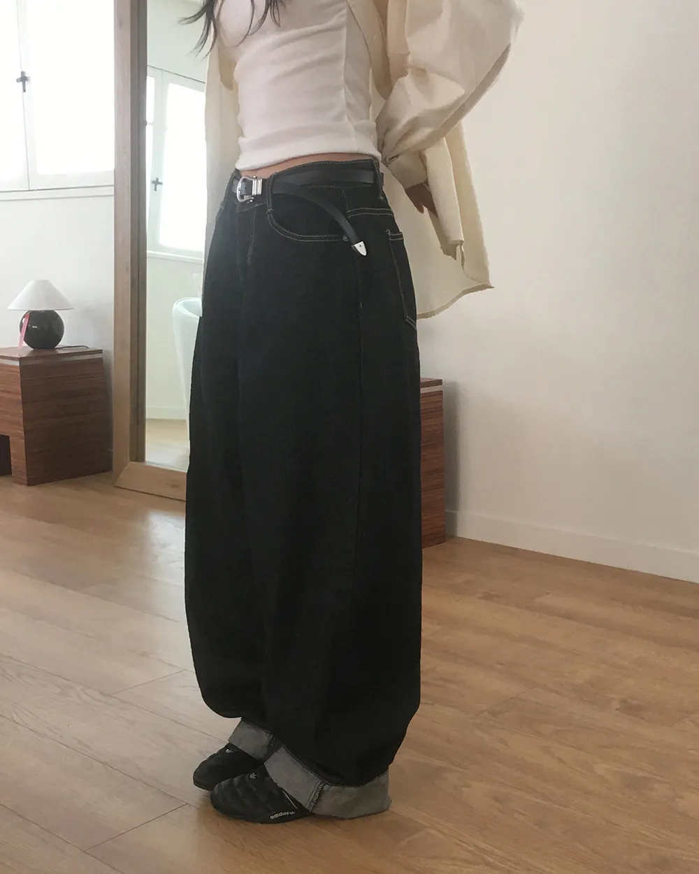 ノンフェードワイドフォルムデニムパンツ | WONDERWONDER | 詳細画像1