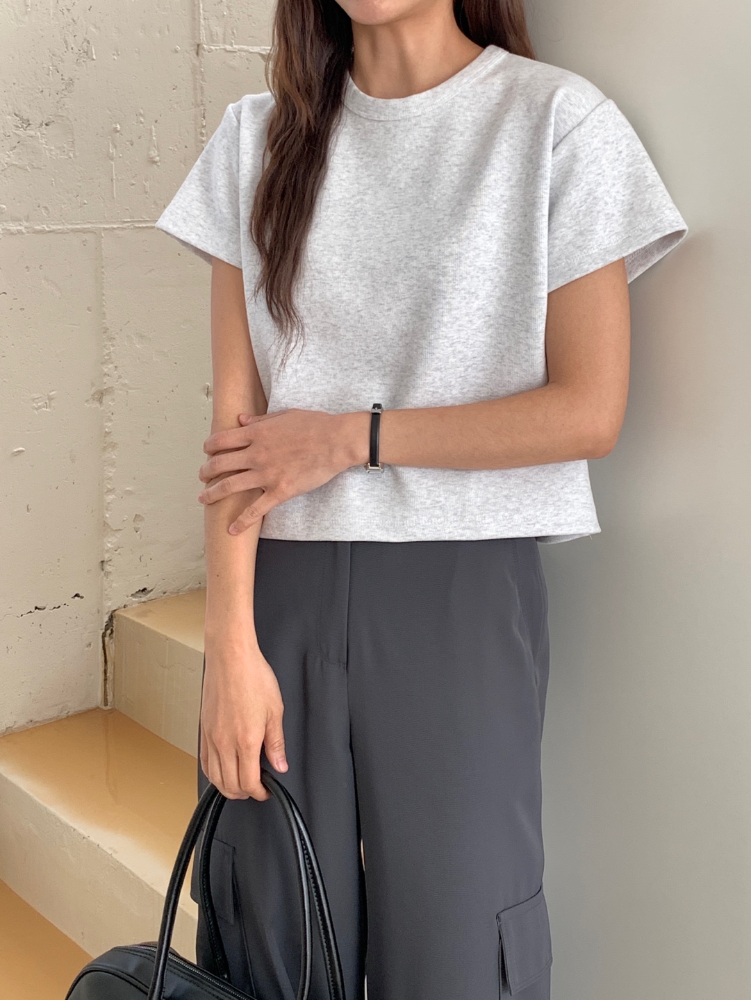 ラウンドネッククロップドリブ半袖Tシャツ | 詳細画像3