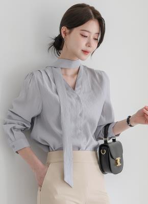 「BADDIARY」Vネックブラウス ピンタックパンツ セット（S/M/L） ☆【BADDIARY】☆Vネックブラウス ピンタックパンツ セッ.ト☆