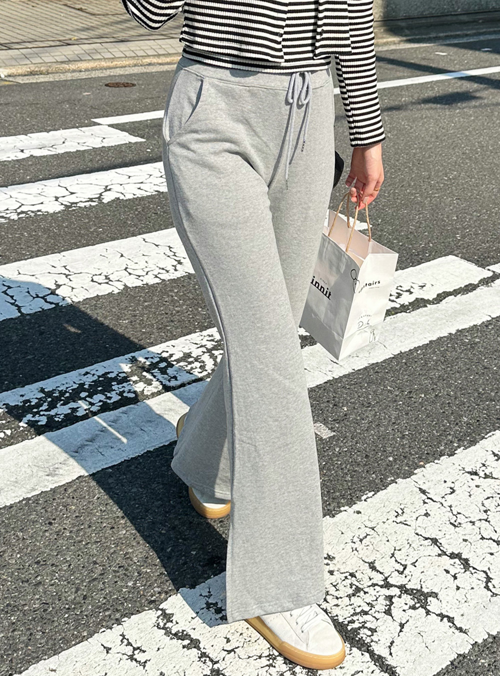 ドロストスリットスウェットフレアパンツ | 詳細画像3