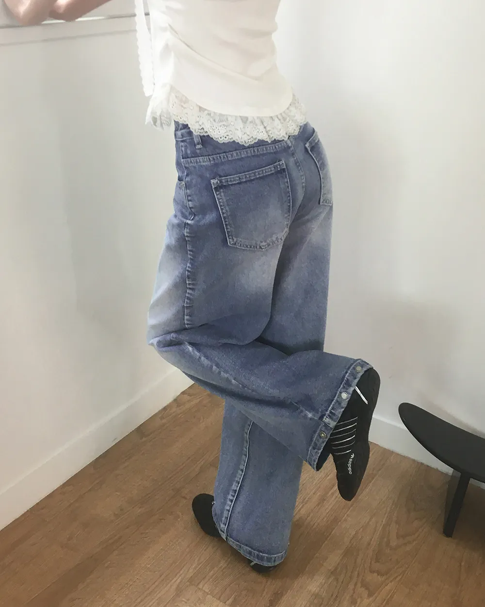3TYPEウォッシュスナップボタンヘムデニムパンツ | WONDERWONDER | 詳細画像1