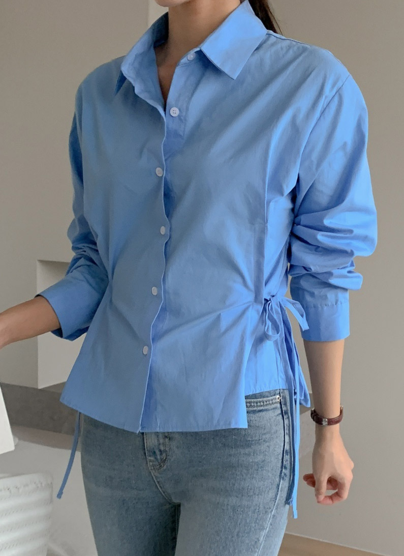 COURREGES PARIS リボン付きライトブルーシャツ COURREGES PARIS リボン付きライトブルーシャツ COURREGES PARIS