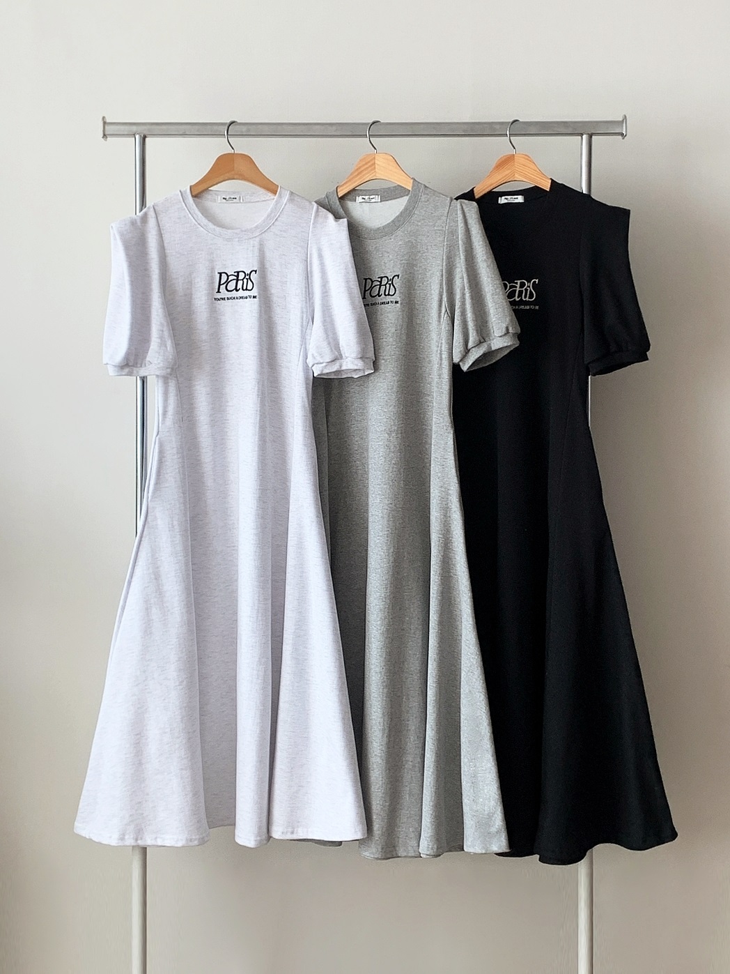 PaRiS刺繍パワショルスウェットAラインワンピース | 詳細画像17